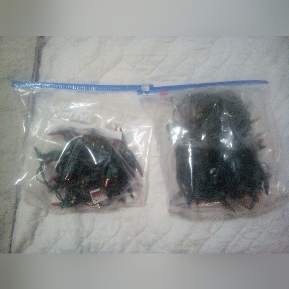 3 bags or boxes of 70 Count of Xmas Lights - Picture 2 of 3